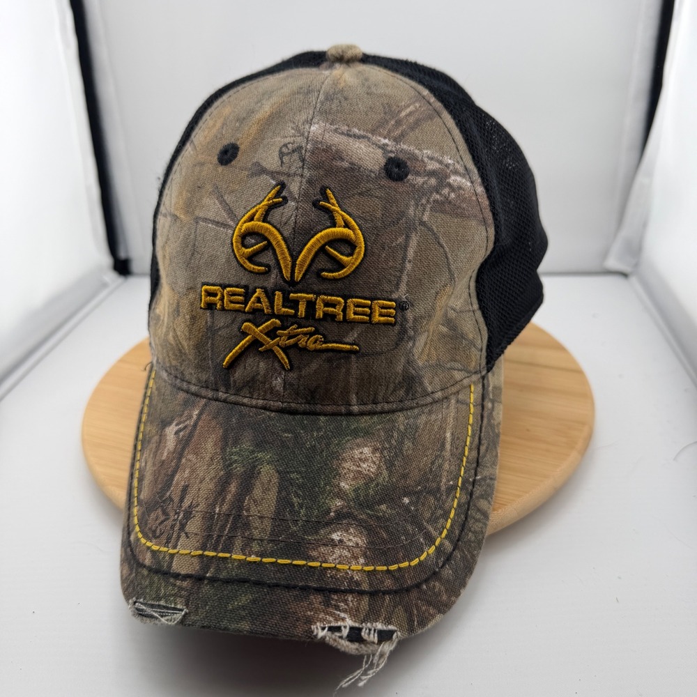 Realtree Xtra Camo Trucker Hat Mens Gold Logo Distressed Mesh Back Stretch L/XL